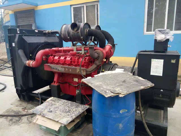 罗定关于柴油发电机组水箱污垢的产生与清理