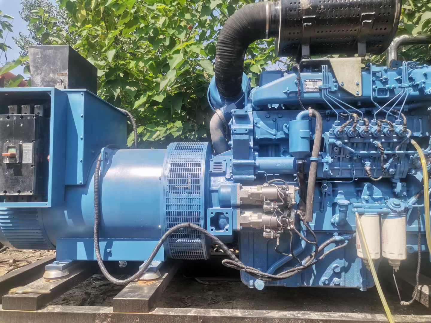 罗定详细说明降低 800kW 柴油发电机输出电流波动的方法