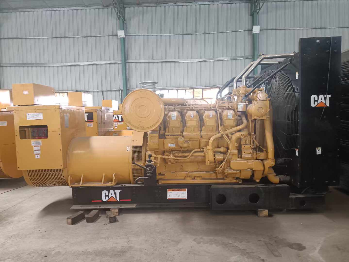 罗定柴油发电机过载保护器的动作时间是如何确定的？