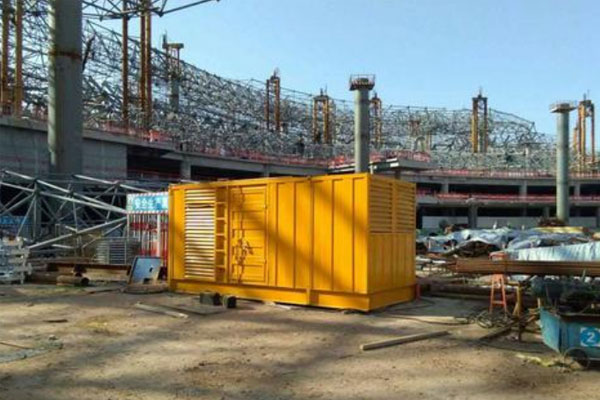 罗定发电机出租如何判断空气滤清器是否需要更换？