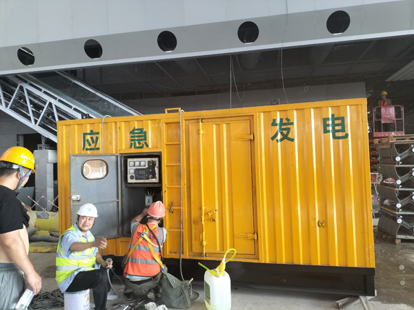 罗定怎样判断空气滤清器是否需要更换？