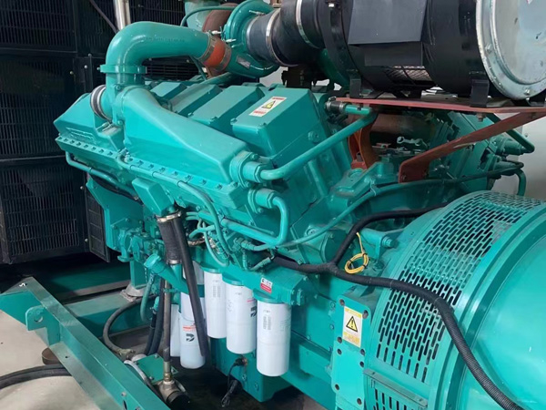 罗定更换100kW柴油发电机组机油时，需要注意哪些事项？