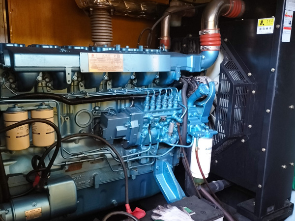 罗定磷酸铁锂蓄电池的使用寿命与哪些因素有关？