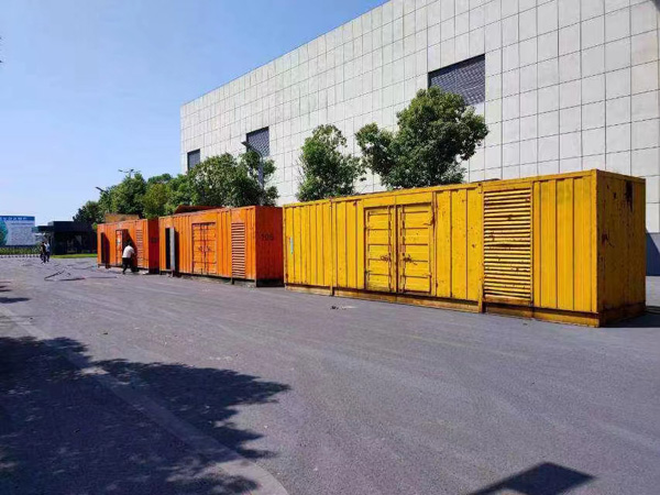 罗定环境温度变化对柴油发电机组的性能有哪些具体影响？